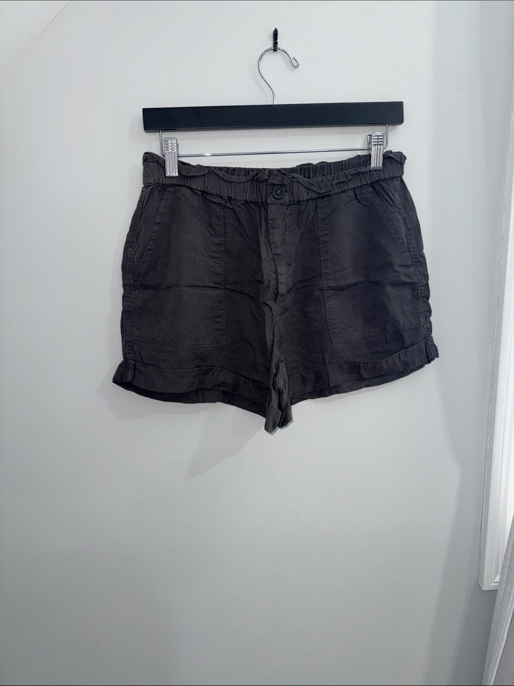 aerie Black Elastic Waist Utility Shorts